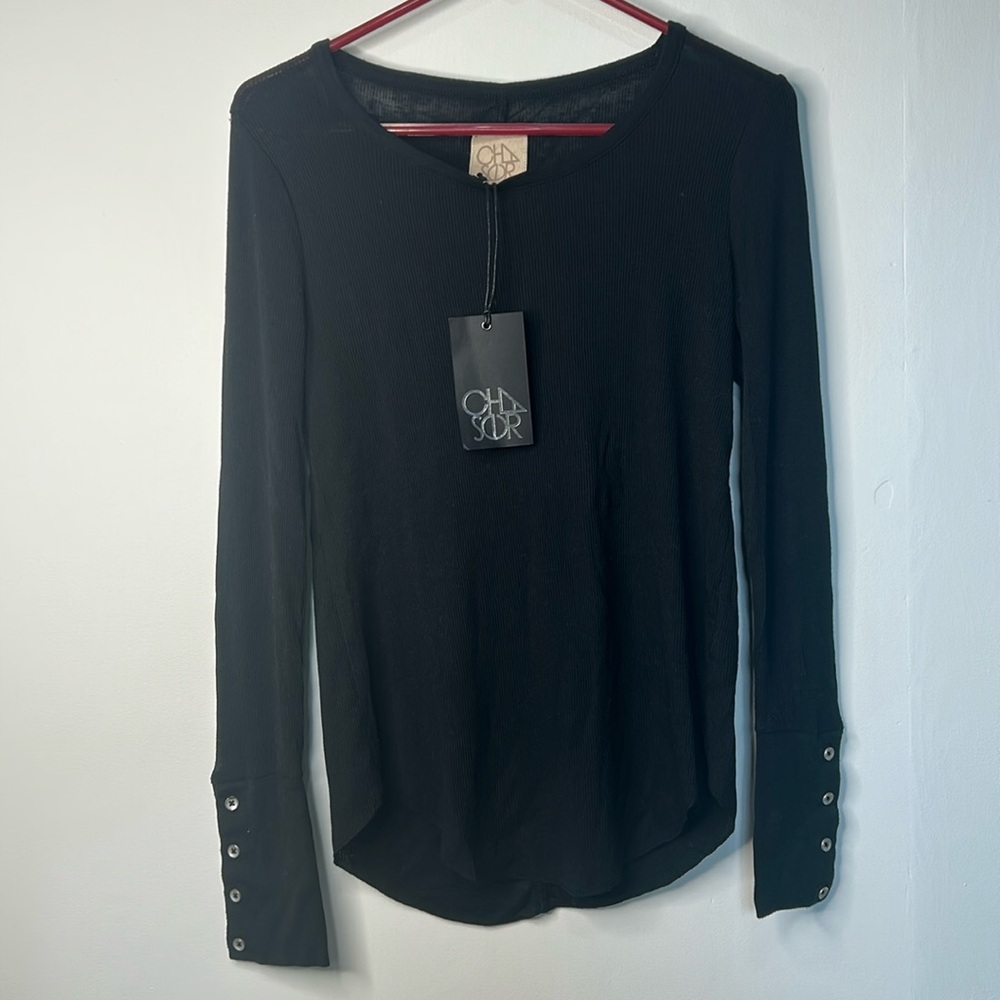 Chaser ribbed long sleeve crewneck pull over shirt button cuff medium NEW